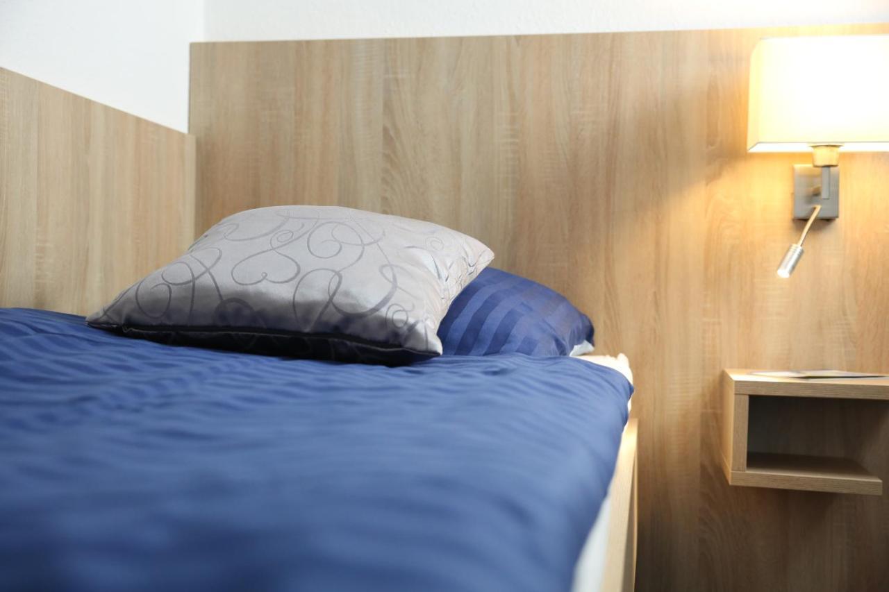 קלן Hotel Pilar Garni מראה חיצוני תמונה